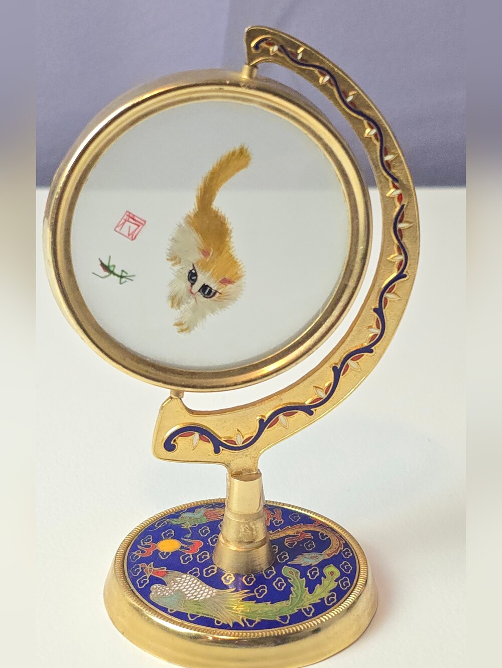 Vintage Chinese Double-Sided Silk Embroidery Cat Table Screen – Cloisonné Dragon